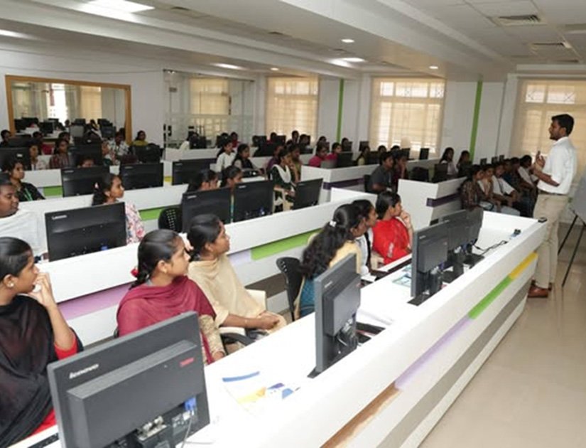 School of computing organized 2-days workshop on "AI with Prompt Engineering"